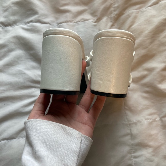 WHITE SHEIN HEELS - Picture 7 of 9